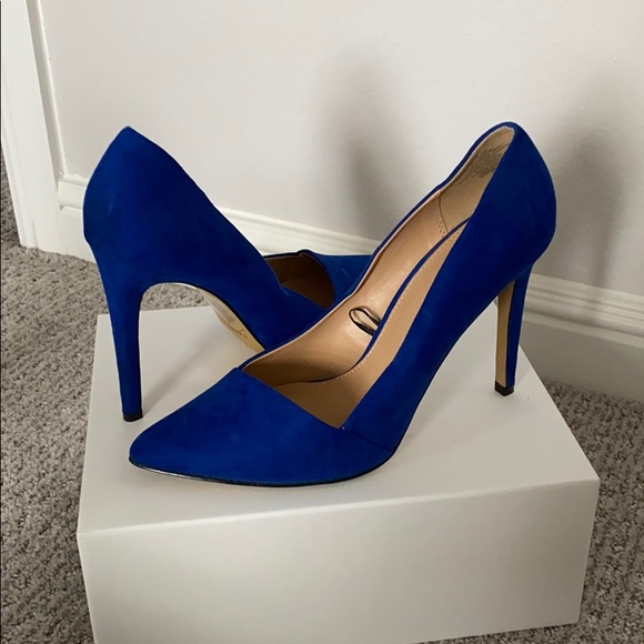 Suede Blue Pump - Picture 3 of 5